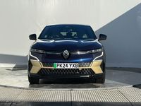 Begagnad Renault Megane E-Tech Iconic 161 kW (220 HK) 2024 Blå Halvkombi
