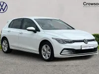 Used VW Golf VII Life 130 HP (95 kW) 2021 White Hatchback
