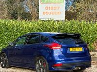 Used Ford Focus ST 185 HP (136 kW) 2016 Blue Hatchback