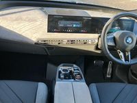Usado BMW iX M Sport 400 kW (544 CV) 2025 Negro SUV
