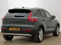 Usado Volvo XC40 Core 2025 Verde SUV