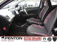 Usado Citroën C1 Shine 71 HP (52 kW) 2021 Preto Citadino