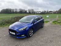 Begagnad Ford Focus ST 2016 Blå Halvkombi