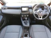 Used Renault Clio V Techno 143 HP (105 kW) 2024 Red Hatchback