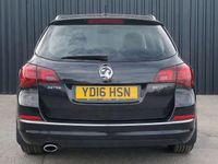 Used Vauxhall Astra Elite 165 HP (121 kW) 2015 Estate