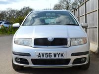 Used Skoda Fabia Ambiente 64 HP (47 kW) 2006 Silver Hatchback