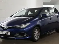 Used Toyota Auris Hybrid Business Edition 136 HP (100 kW) 2017 Blue Hatchback