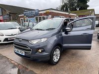 Used Ford Ecosport Zetec 95 HP (69 kW) 2015 White SUV