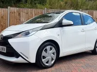 Used Toyota Aygo X-play 69 HP (50 kW) 2016 White Hatchback