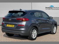 Usado Hyundai Tucson SE 132 CV (97 kW) 2020 Gris SUV