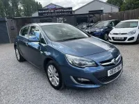 Used Vauxhall Astra Elite 165 HP (121 kW) 2013 Blue Hatchback