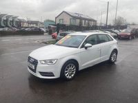Used Audi A3 Sportback Business 110 HP (80 kW) 2015 White Hatchback