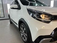Used Kia Picanto X-Line 67 HP (49 kW) 2022 White Hatchback