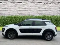 Used Citroën C4 Feel 2016 White SUV