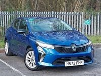 Used Renault Clio V Evolution 143 HP (105 kW) 2024 Blue Hatchback