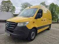 Usado Mercedes Sprinter Progressive 2020 Amarelo Van