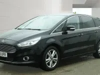 Używany Ford S-MAX Titanium 180 KM (132 kW) 2018 Czarny Minivan