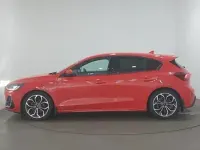 Used Ford Focus ST-Line 120 HP (88 kW) 2022 Red Hatchback