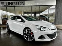 Used Vauxhall Astra GTC S 280 HP (205 kW) 2014 White Hatchback
