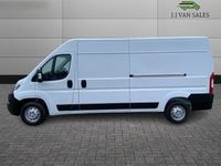 Begagnad Vauxhall Movano S 2022 Vit