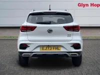 Usado MG ZS Exclusive 111 HP (81 kW) 2024 SUV