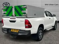 Used Toyota HiLux Active 150 HP (110 kW) 2022 White Pickup