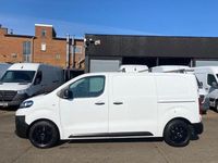Used Citroën Dispatch 100 HP (73 kW) 2020 White MPV