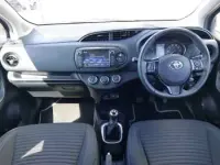 Used Toyota Yaris Design 111 HP (81 kW) 2018 Blue Hatchback