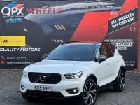 Used Volvo XC40 R-Design Pro 2019 White SUV