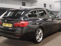 Begagnad BMW 320 2017 Svart Kombi