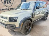 Gebraucht Land Rover Defender SE 300 PS (220 kW) 2023 SUV
