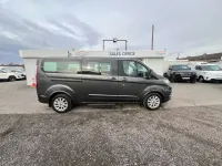 Begagnad Ford Tourneo Custom Titanium 2022 Grå Van