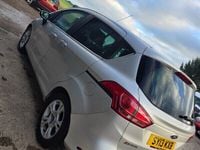 Usado Ford B-MAX Zetec 75 HP (55 kW) 2013 Prateado Monovolume