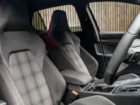 Begagnad VW Golf VIII GTI 2022 Svart Halvkombi