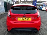 Used Ford Fiesta ST-Line 140 HP (102 kW) 2017 Red Hatchback