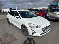 Used Ford Focus Zetec 100 HP (73 kW) 2019 White Hatchback