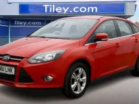 Second-hand Ford Focus Zetec 125 CP (91 kW) 2011 Roșu Hatchback