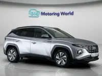 Używany Hyundai Tucson SE 180 KM (132 kW) 2023 Srebrny SUV