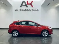 Usado Ford Focus Titanium X 115 HP (84 kW) 2011 Vermelho Citadino