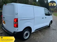 Usado Citroën Dispatch 2023 Blanco Monovolumen