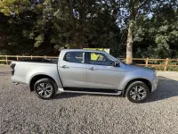 Used Isuzu Pick up 164 HP (120 kW) 2024 Silver Pickup
