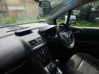 Second-hand Vauxhall Meriva Edition 2011 Alb Monovolum