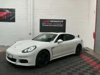 Used Porsche Panamera 300 HP (220 kW) 2013 White Hatchback