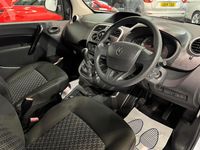 Used Renault Kangoo 2015 White MPV