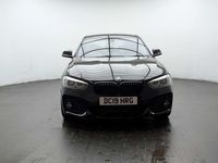 Begagnad BMW 120 M Sport 2019 Svart Halvkombi