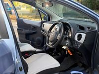 Used Toyota Yaris 2014 Baby blue Hatchback