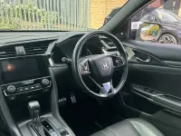Used Honda Civic EX 129 HP (94 kW) 2017 White Hatchback