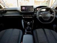 Used Peugeot 208 Allure 101 HP (74 kW) 2025 Yellow Hatchback