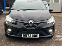 Begagnad Renault Clio V Techno 2023 Svart Halvkombi