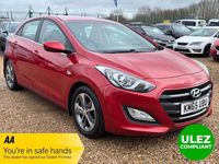 Used Hyundai i30 SE 100 HP (73 kW) 2015 Red Hatchback